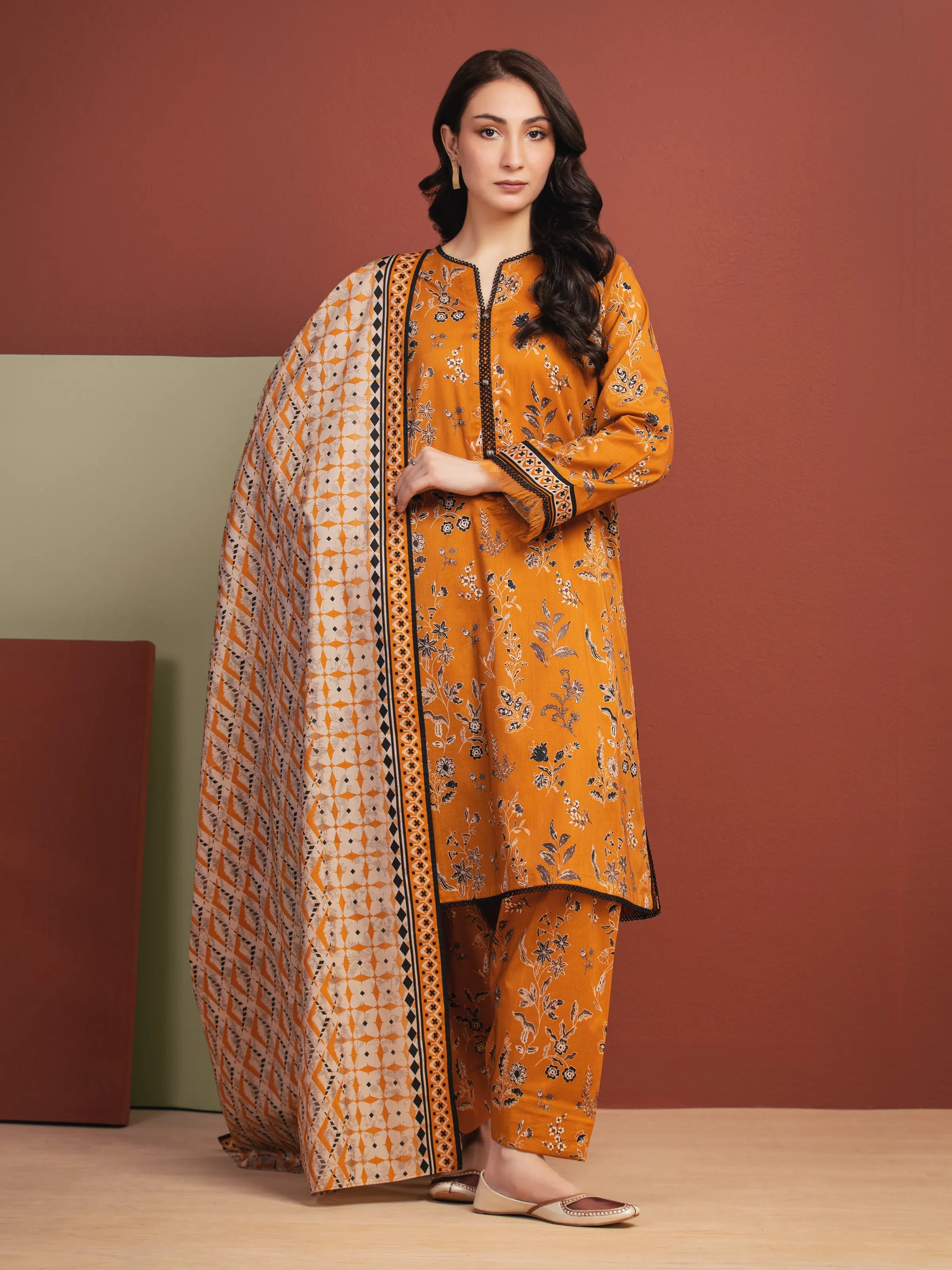 Desert Glow – Bronze Printed Lawn 3 Piece