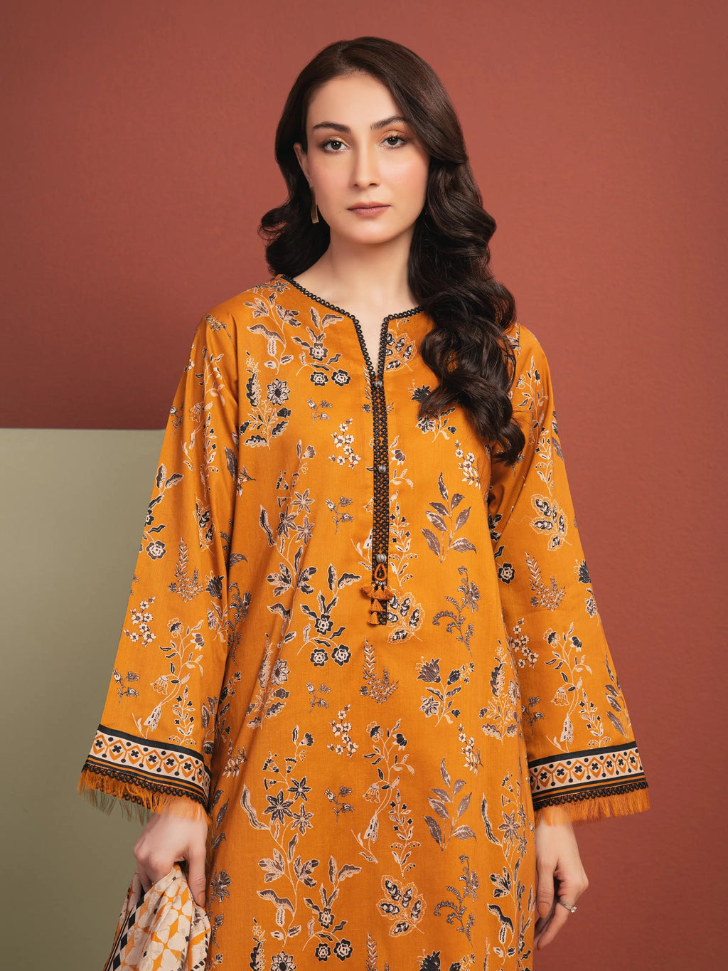 Desert Glow – Bronze Printed Lawn 3 Piece