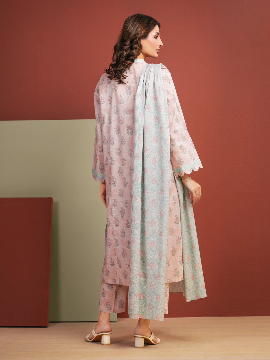 Rose Blush – Light Pink Printed Lawn 3 Piece