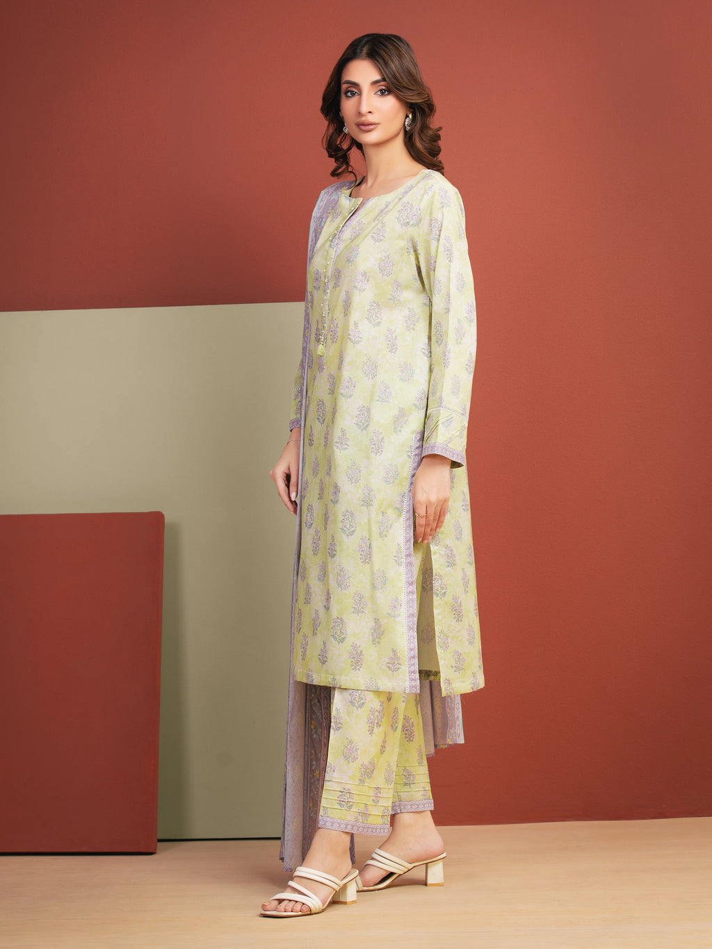 Golden Haze – Pastel Yellow Printed Lawn 3 Piece