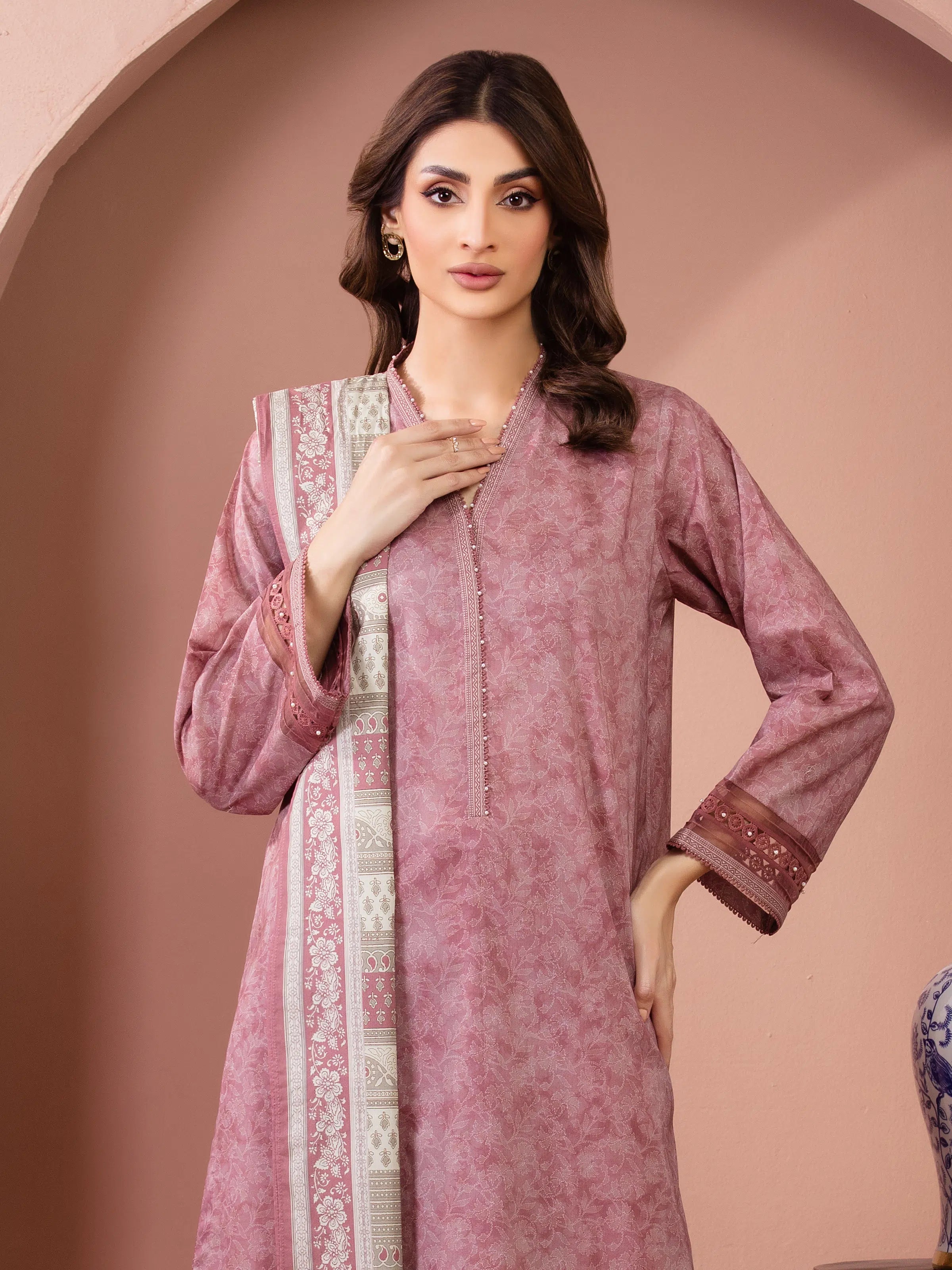 Rose Glow – Dusty Rose Printed Lawn 3 Piece