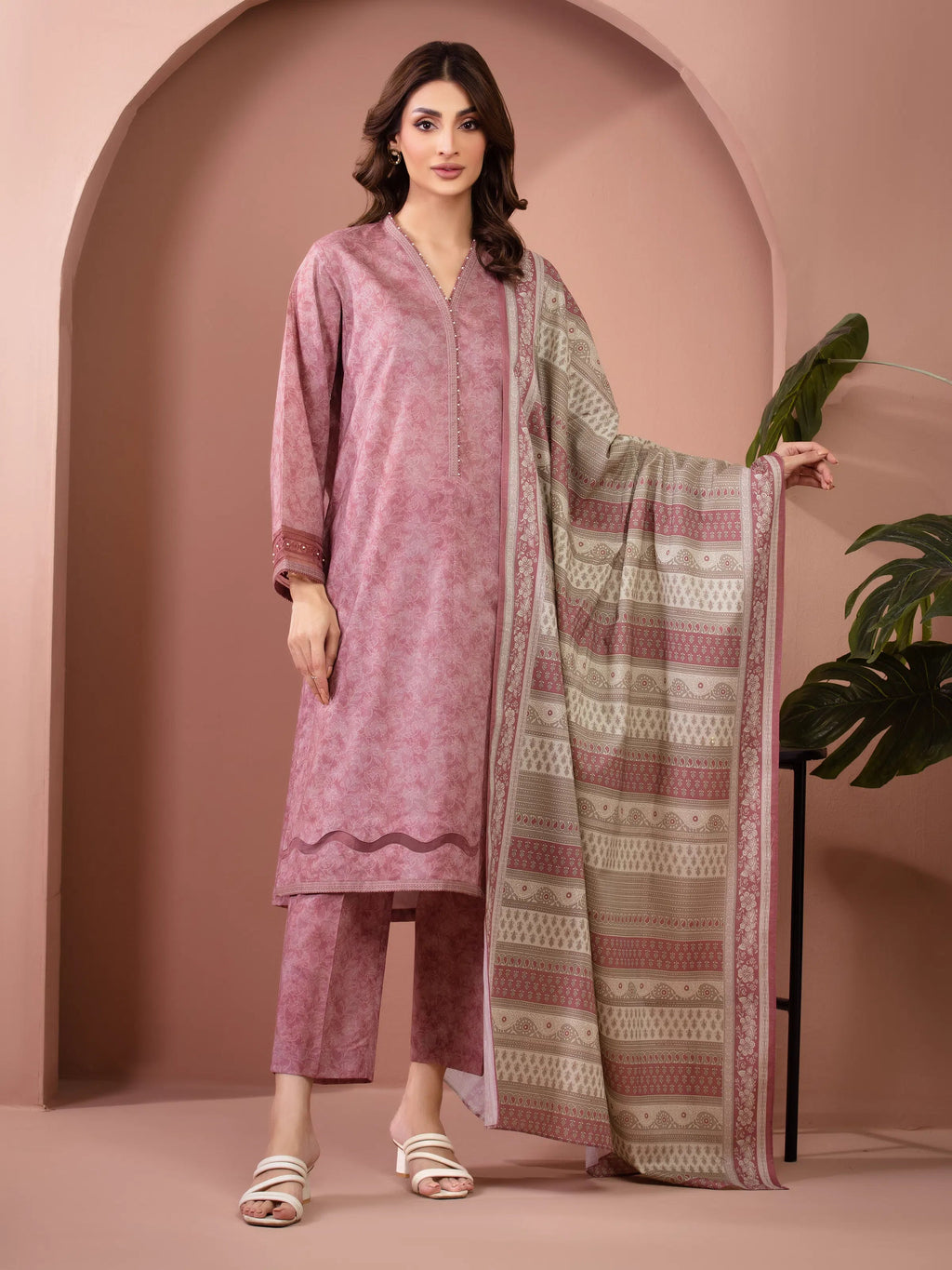 Rose Glow – Dusty Rose Printed Lawn 3 Piece