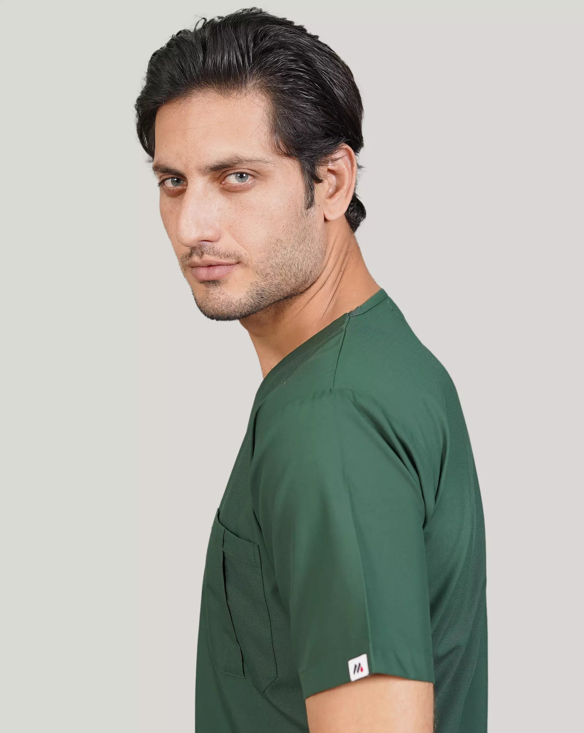 Men’s Hunter Green Medical Scrub Set – Professional Healthcare Uniform Suit