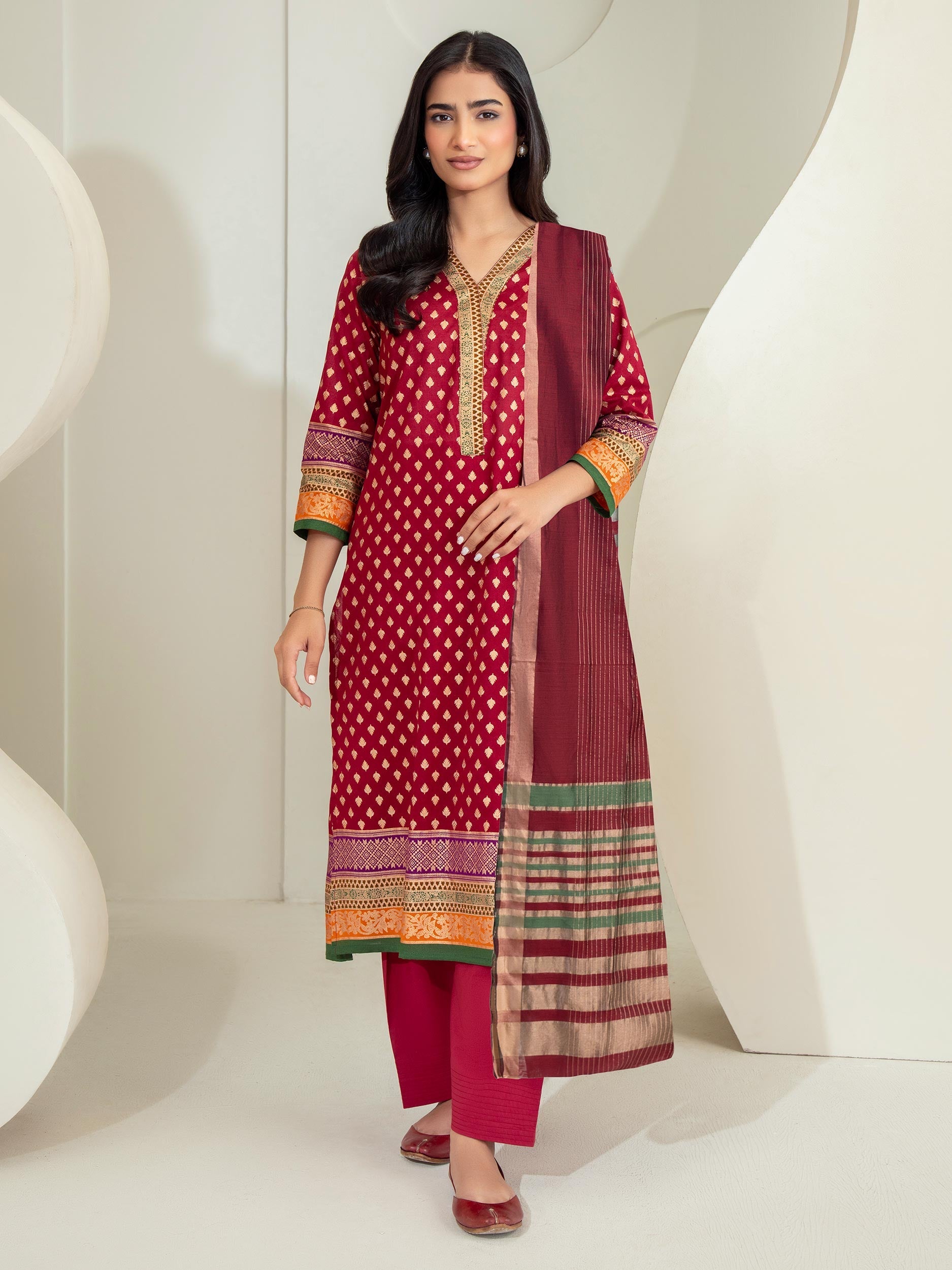 Crimson Glow – Red Printed Lawn 3 Piece